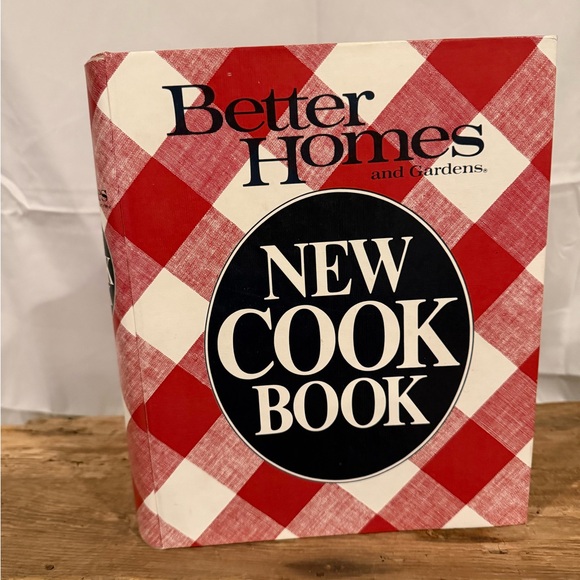 Vintage Better Homes & Gardens New Cook Book 1984 5-Ring Binder 9th Edition - Picture 1 of 12
